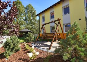 Herní místnost nebo prostor pro děti v ubytování Hostel Żywiec