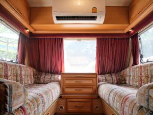 Gallery image of Samui Caravans in Laem Sor