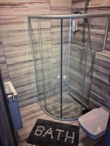 A bathroom at Moment Apartments