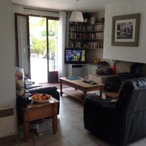 Μια τηλεόραση ή/και κέντρο ψυχαγωγίας στο LANQUEDOC VILLA - L'AMANDIER