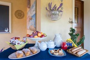 Morgenmad for gæster der bor på B&B La Vela Chia
