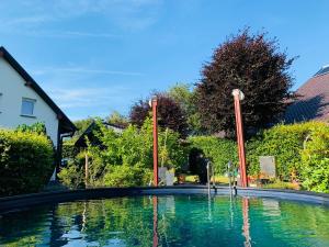 Bazén v ubytování Ferienhaus Vennblick nebo v jeho okolí