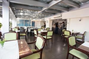 Restaurace v ubytování Nida Hotel Cıty Center