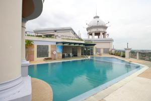 Bazén v ubytování Grand Kampar Hotel nebo v jeho okolí