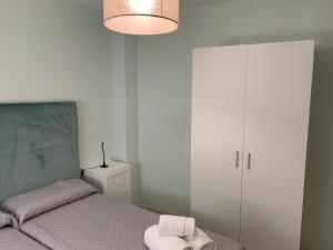 Postel nebo postele na pokoji v ubytování Apartment Lucena Center Bajo Parking Gratis