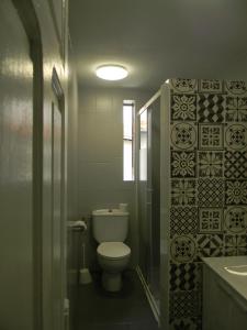Kylpyhuone majoituspaikassa Pension Obel
