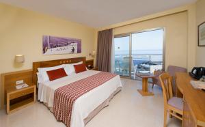 Galeriebild der Unterkunft Bellamar Hotel Beach & Spa in Sant Antoni de Portmany