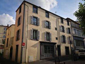 Photo de la galerie de l'établissement 5 Chambres en Ville, à Clermont-Ferrand