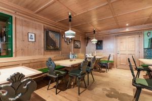 Setusvæði á Alpine Hideaway ZILLERTALERHOF - 4 Sterne Superior