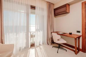 Зображення з фотогалереї помешкання ĀNANTI Resort, Residences & Beach Club - The Leading Hotels of the World у Светі-Стефані