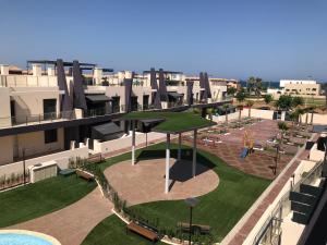 Bazén v ubytovaní Casa Higuericas- Penthouse Beach - Torre de la Horadada alebo v jeho blízkosti