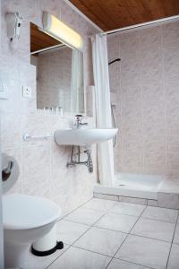 Vannituba majutusasutuses B&B La Tgamona