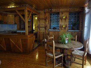 Kuchyň nebo kuchyňský kout v ubytování Hospedium Hostal Almanzor