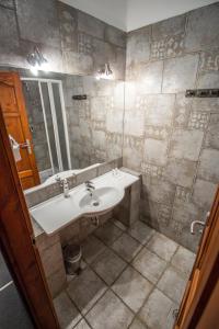 Kúpeľňa v ubytovaní Renegade Hotel