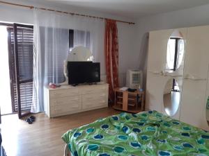 Posteľ alebo postele v izbe v ubytovaní Two Bed Rooms Fortuna near the Beach