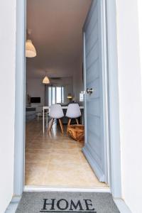 Gallery image of IKIES TINOS A and B in Tinos Town