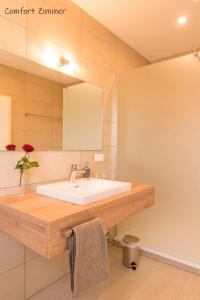 Fotografie z fotogalerie ubytování Brauerei-Gasthof Reichsadler v destinaci Mögglingen + 14 fotografií