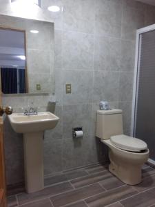 Koupelna v ubytování Hotel Playa Krystal