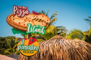 Certificato, attestato, insegna o altro documento esposto da Paradise Beach Hotel & Resort