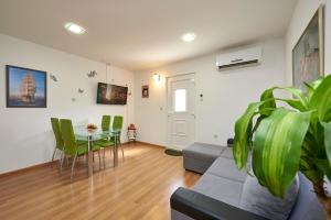 Gallery image of Apartment Ugrina in Trogir