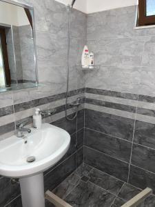 Gallery image of Guest House Genti in Berat +7 photos