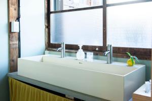 Ảnh trong thư viện ảnh của Fukuoka Guesthouse HIVE ở Fukuoka