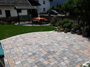 En hage utenfor Haus Dorfer