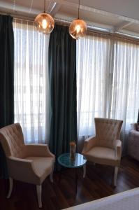 Posezení v ubytování Miller Hotel