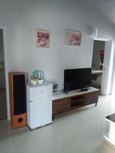TV a/nebo společenská místnost v ubytování Yue Ya Wan Homestay