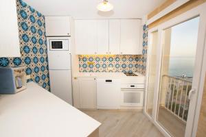 Kuchyň nebo kuchyňský kout v ubytování LOFT PLAYA SALINAS CALPE, Grupo Terra de Mar, alojamientos con encanto