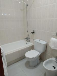 Koupelna v ubytování HOSTAL RESIDENCIA PRESIDENTE