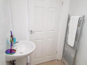 Ένα μπάνιο στο Vetrelax Harwich Deluxe Suite