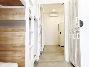 Imagem da galeria de HOOD Hostel em Yangon