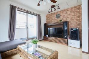 TV/trung tâm giải trí tại Hotel EL Shinjuku 1 free parking