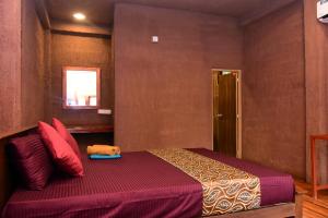 Letto o letti in una camera di Sun and Green Eco Lodge - Dambulla