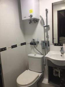 Baðherbergi á Hang Ho Hostel