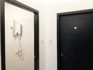 Imagem da galeria de HOOD Hostel em Yangon