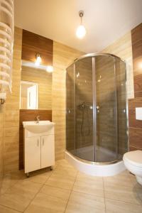 Ένα μπάνιο στο Ośrodek Wypoczynkowy Górski Zakątek +33 φωτογραφίες