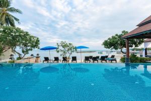 Bazén v ubytování Samaya Wellness Resort nebo v jeho okolí
