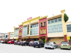 Afbeelding uit fotogalerij van OYO 11343 Hotel Putra Iskandar in Seri Iskandar