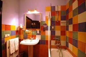 Ein Badezimmer in der Unterkunft Hotel Casa de los Azulejos