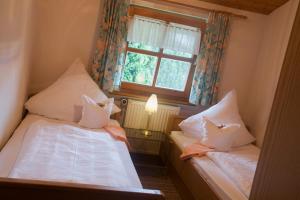 Postel nebo postele na pokoji v ubytování Hotel Der Seehof