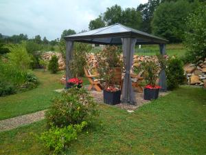 Vonkajšia záhrada v ubytovaní Pension Motel Anna