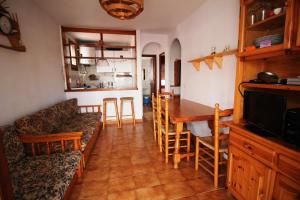 Apartment STELLA MARIS BAJO, Empuriabrava, Spain - Booking.com