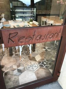 Il Giardino Dorato餐厅或其他用餐的地方