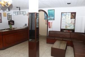 Vstupní hala nebo recepce v ubytování Kathmandu Madhuban Guest House