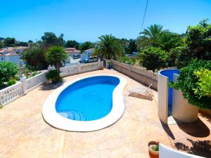 Bazén v ubytovaní Apartment La Marina by Interhome alebo v jeho blízkosti