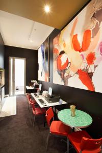 Posezení v ubytování Tolarno Hotel