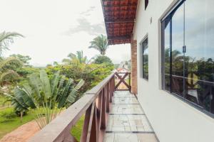 - un balcon avec vue dans l'établissement Hotel Ibiapaba, à Tianguá