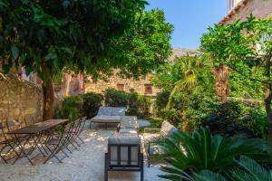 Gallery image of Old Town House with Floor Heating & Lush Private Garden in Dubrovnik